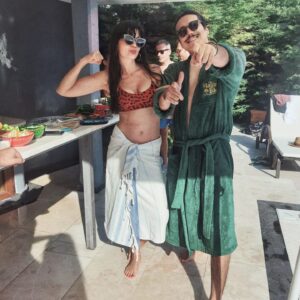 Alicia Kapudağ Instagram - Hey June! 🍓