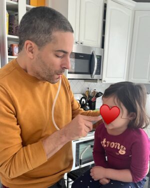 Alicia Menendez Instagram - Anything for his girls ♥️