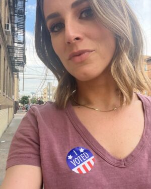 Alicia Menendez Instagram - Made it to early voting with 10 minutes to spare! Worth it to hear the poll workers who were tidying up yell, “We’ve got a voter!” 😭♥️🗳️