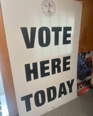 Alicia Menendez Instagram - Made it to early voting with 10 minutes to spare! Worth it to hear the poll workers who were tidying up yell, “We’ve got a voter!” 😭♥️🗳️