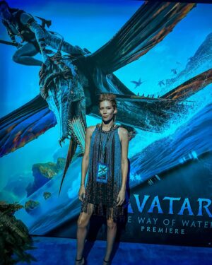 Alicia Vela-Bailey Instagram - So stoked for the world to see this film! It’s been a long time coming, but it’s totally worth the wait. So proud and honored to be able to share this night with my family and avatar family. Congratulations to everyone! 💙💙💙💙💙💙💙
.
.
.
#avatarthewayofwater #avatar #avatarfamily #thewayofwater #family #love #pandora #dejablue
