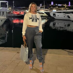 Alicia Zubikowski Instagram - X’d out what tried to take away from my life and changed my Y to the moments that give me life ✍🏼

Cannes you didn’t disappoint 🔹 Pivot travels 🛥️