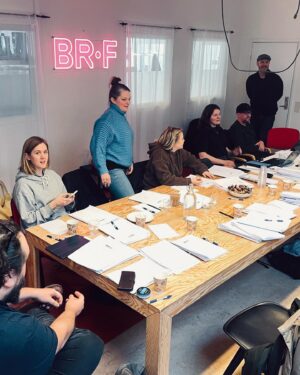 Aliette Opheim Instagram - It’s done ❤️ #knutby season 2
Tack för allt. Älskar er allihop. ✂️🎞️🎼 @thereseelfstrom @agnesparkrud @johannesahlund @petraahlin @patrikgyllstrom @kapetanovich @gangsters_post @musicsupercircus @andreastengblad @mackesupercircus @breelfilms Magnus Lagerqvist