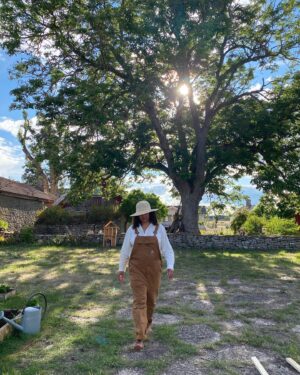 Aliette Opheim Instagram - Summer so far…