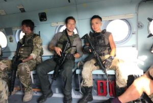 Alin Sumarwata Instagram - Seriously, get you a Boss that can do it all. ⁣
Happy Birthday Bamber ⁣
@imjamiebamber ⁣
You are one in a million. ⁣
#coltrane #gracienovin #strikeback