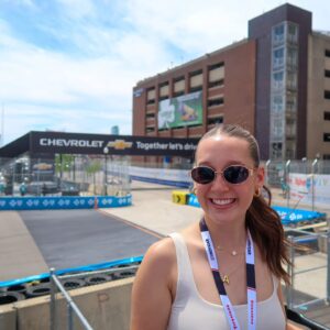 Alina Morse Instagram - Race day 🏁🏁 

Slide 3 ft. the best view of the new course from the platform in pit lane! 🏎🫶

#indy #indycar #indynxt #indynxtdrivers #detroit #detroitgrandprix #grandprix #indyracing #racing #womeninracing #womeninbusiness