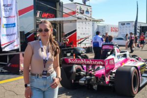 Alina Morse Instagram - Detroit Grand Prix Day 1 🏎🏁🫶 

#detroitgrandprix #dgp #racing #indyracing #indycar #indynxt #detroit