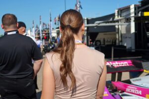 Alina Morse Instagram - Detroit Grand Prix Day 1 🏎🏁🫶 

#detroitgrandprix #dgp #racing #indyracing #indycar #indynxt #detroit