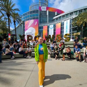 Alina Morse Instagram - Expo west setup day 2024 🍭🌴📍

Come check our our booth #1674 hall B!

@natprodexpo
#expowest2024 #expowest #natproductsshow #womenownedbusiness #femaleentrepreneur #femalefounders #travel #vlog #diml