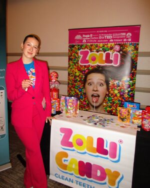 Alina Morse Instagram - If you're not matching your booth, you aren't doing it right 👏

Pc: @megtimmerman 

#entrepreneur #businesswoman #tradeshow #girlboss #womenownedbusiness #womeninbusiness #sheeo #ceo #zollismiles #zollipops #zollicandy #shareasmile