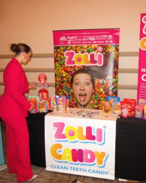 Alina Morse Instagram - If you're not matching your booth, you aren't doing it right 👏

Pc: @megtimmerman 

#entrepreneur #businesswoman #tradeshow #girlboss #womenownedbusiness #womeninbusiness #sheeo #ceo #zollismiles #zollipops #zollicandy #shareasmile