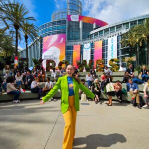 Alina Morse Instagram - Expo west setup day 2024 🍭🌴📍

Come check our our booth #1674 hall B!

@natprodexpo
#expowest2024 #expowest #natproductsshow #womenownedbusiness #femaleentrepreneur #femalefounders #travel #vlog #diml