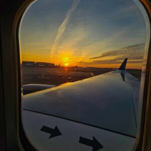 Alina Morse Instagram - one of my favorite habits is taking airplane window pics, I've started doing it really consistently this past year & I love sharing my favorite views with you all 🛩🧳🫶 

#travel #travelvlog #entrepreneur #entrepreneurlife
#businesstravel #ceo #collegestudent #diml
#windowpic #airplanewindow #womeninbusiness #femalefounder