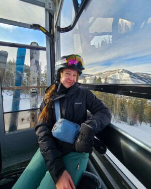 Alina Morse Instagram - missing the slopes 🏔⛷️❄️ 

#travel #travelvlog #ski #skitrip #skiing #slopes #vailcolorado #ceo #entrepreneur #zollicandy #zollipops #zollismiles #zerosugar