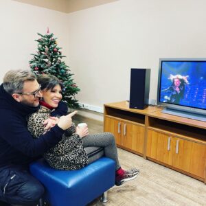 Alisa Mon Instagram - А ...я уже ..!!! Вместе ..., короче .. не одна.., я посмотрела  уже НОВЫЙ. ЭФИР!! С кем.., Вы видите сами!!! С самим ШЕФом!!! ...потом позвонила МАМА! Разница у нас в 5 часов! Видела меня... Сказала своё мнение.. А оно мне дороже всего! Я так рада.., что ЖИВУуу!! Пою!!! И что это со мной происходит! Боже!!! Чего ещё можно желать! Только ЗДОРОВЬЯ! Я ЛЮБЛЮ ЛЮБИТЬ!!!💋💋💋❤️🔥🔥🔥
