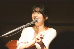 Alisa Takigawa Instagram - ライブのMCでにこやかに怖い話をする人。 #atTOUR2018