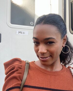 Alise Willis Instagram - Today is the DAY! Premier Day!!! 🥳Echoes is out NOW on @netflix. What a beautiful journey it has been. I don’t even have words for what I feel at the moment. Blessed, excited, and thrilled resonates with me heavily, but grateful is the word that clings to my heart the most. God had blessed me to currently star in 2 tv series. Talk about living under Gods grace. I’m over here In complete awe! 

The cast of this show is just phenomenal! True artists whom I had the pleasure to learn from. Thank you to the directors, producers, casting director and everyone involved in the process of me taking on the role of Meg. My heart is exploding with happiness. 

Whoever is out there ready to give up, thinking that your dreams won’t become a reality; this is a message for you. You’re closer than you think! God has a way of working and things will work out in a way you’ll likely least expect it. I know the experience all too well of feeling like it’ll never happen, but that’s when you have to draw closer to God and watch him work💫🙏🏾 all I can say is THANK YOU 
@echoesnetflix @netflix @jtatalent @armadapartners @talentworksagency 

#echoes 
#netflix 
#netflixandchill
#netflixseries 
#echoesnetflix 
#meg 
#actress
#series 
#grateful 
#cantstopwontstop