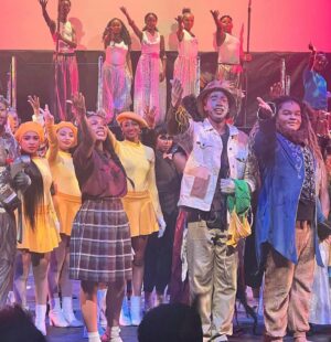 Alise Willis Instagram - I’m still so inspired by the youth at the @amazinggraceconservatory for their incredible performance closing night. Wow! And to celebrate @deance_wyatt on winning the distinguished alumni award! You deserve every single blessing ❤️
