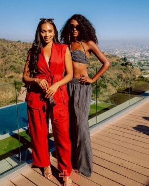 Alise Willis Instagram - Goddess Energy ✨

Fun times at @plus1network event