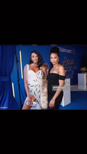 Alise Willis Instagram - Came through drippin 💦❄️🥶 
Thank you @soultrain & @bet for an unforgettable evening 
.

.

.

#bet #soultrain #awards #soultrainawards #tylerperry #tylerperrystudios #bluecarpet #ruthless #actress #lasvegas #sagaftra #peaceloveandsoul #culture #blackexcellence #myblackisbeautiful #glam #glamourous