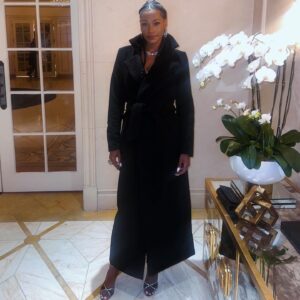 Alise Willis Instagram - Mea Culpa Premiere 🍿🎞️

The entire cast killed it. This movie is so sexy, and the ending caught me by surprise. Catch it on @netflix February 23rd, you won’t be disappointed 😉

Thank you @tylerperry and @netflix ♥️

#premiere #actress #tylerperry #netflix #nyc #redcarpet