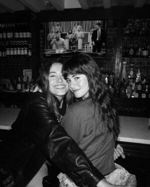 Alison Jaye Horowitz Instagram - snaps