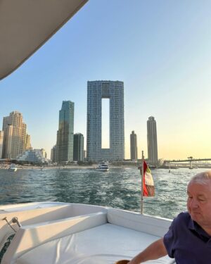 Alison Law Instagram - Making memories 🫶🏼 #dubai  #family  #mylove