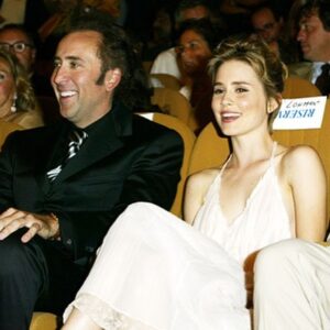 Alison Lohman Instagram - #TBT 16yrs ago TODAY!! Matchstick Men was so incredibly special to me. Working with #NicCage and #SamRockwell was a dream.  Our director @ridleyscottcg gave me a confidence that I will forever be grateful for.  Truly a genius. 💗❤️💗 Thank you 🙏🏼🛹

(for a PERSONALIZED VIDEO click link in bio!)

@cameo #movies #film #tv #cameo #WhiteOleander #MatchstickMen #DragMeToHell #Flicka #BigFish #Acting #ActingClass

.
#MatchStickMen #RidleyScott #movies #film #HansZimmer
