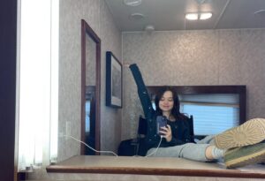 Alison Thornton Instagram - Watch FBI Most Wanted tonight on CBS :)