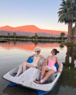 Alissa Violet Instagram - chillin 1700s style
