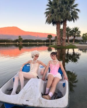 Alissa Violet Instagram - chillin 1700s style