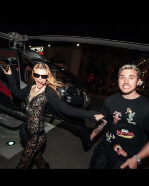 Alissa Violet Instagram - it’s called balance
