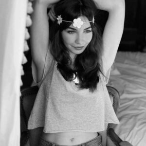 Alix Bénézech Instagram - ✨

#headshots #acting #actress #photo #photoshoot #actricefrancaise #frenchactress #actrice #book #bookstagram #bookstagramfrance #alixbenezech #alixbénézech