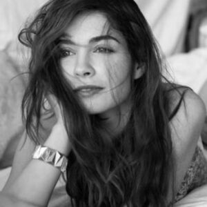 Alix Bénézech Instagram - ✨

#headshots #acting #actress #photo #photoshoot #actricefrancaise #frenchactress #actrice #book #bookstagram #bookstagramfrance #alixbenezech #alixbénézech