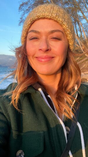 Aliyah O'Brien Instagram - Just in case you needed it…

Permission to live your life,
for you 🥰

Sometimes we just need a little reminder that we get to decide what feels best for us ♥️

Love you 💋