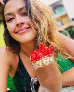 Aliyah O'Brien Instagram - Living la dulce vida 🥰

Or the creamy life!!
(Those who know, know 😉😝)

Seriously though, 
the best thing about Colombia is the people!!
Espectacular! 

Estoy enamorado 🥰

Viva Colombia 🇨🇴 

Y muchas gracias Pedro y César y @namasteveganfood_guatape por tu amor y delicia 😋🙏

It’s ALWAYS about the people 🥰