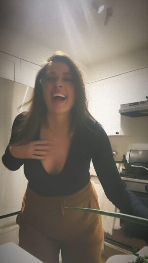 Aliyah O'Brien Instagram - 5 min before this I was feeling pretty blah.
It’s that time of the month…it was a busy week, tired, bloated, hormones were hijacking my brain and trying to drag me down…

Thankfully I had the wherewithal to ask myself…
“What do I need to feel nourished right now now?”.

The answer “a bowl of chili and some stand-up comedy”. 🤷🏻‍♀️

But first I needed to make the chili. Dammit.

It’s okay because I had a second question…
“What would make cooking a juicier experience?”

Listening to a podcast felt like work…but music…music felt good.

I popped on some @emmymelimusic I AM WOMAN, which felt appropriate for the occasion, and to my sweet surprise, my entire mood shifted in a matter of seconds. 

This really shouldn’t surprise me since dance is always one of my favorite medicines, but sometimes when we’re in it, we can’t imagine feeling better that quickly.

But my gawd did I ever feel better! 
And babes, this was the PG version of my kitchen dance party! Shit got spicy 🌶️😉

I share this simply to inspire self inquiry when in lower times…
“What do I need right now?”
“What would feel nourishing?”
“How can I make this moment more juicy?”

There’s so much power in pausing and going within ♥️

Anyone else a dancing chef??

Loving you 💋
