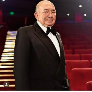Aliye Uzunatağan Instagram - Yeşilçam’dan günümüze uzanan son büyük çınarı kaybetmenin üzüntüsünü yaşıyoruz(um) 🤍 Televizyon tarihinin efsanesi, senarist, en büyük ve güçlü yapımcısı…. 🤍Attığın imzalar hiç unutulmayacak 🤍 Türk sinemasının tarihinde, hepimizin anılarında yaşamaya devam edeceksin 🤍
Benim de ilk dizimde yapımcımdın; yaptığımız sohbetler, paylaşımlar dün gibi kalbimde. 🤍 mekanın cennet olsun 🤍 nurlar içinde uyu 🤍 tüm sevenlerine, ailene sabırlar diliyorum 🤍 #türkerinanoğlu 🤍