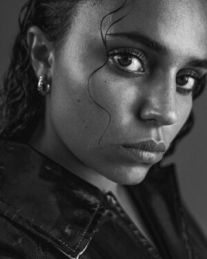 Alizée Bochet Instagram - 🖤
📷 @omar_et_julie