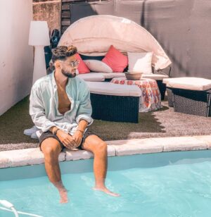 Allan Guedj Instagram - Bon week-end tout le monde😝😘🔥🌍