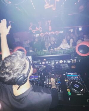 Allan Guedj Instagram - throwback to Thursday night ..

thank you @babyclub.ofc what a love 
🫶❤️🫶