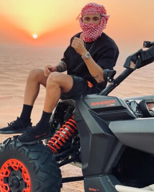 Allan Guedj Instagram - Riding in the desert💥
Merci à @desertsquaddxb 🔥🙏