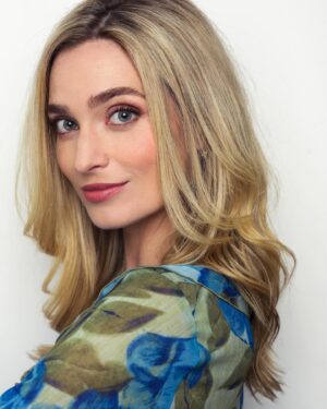 Allegra Edwards Instagram - Lil spring refresh, care of the lovely  @stephnelsonphotography with makeup by @clairepromakeup