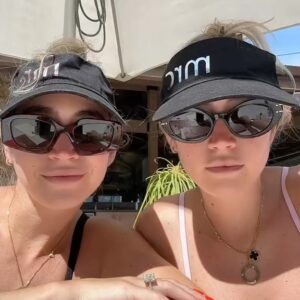 Allie Kaplan Instagram - It’s a twin thing 🥹🤪🫠 
.
.
.
.
.
.
#twins #sisters #twintelepathy #comedy #funny #cute