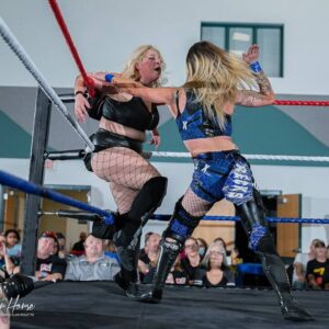 Allie Recks Instagram - Hey Lex High Five! 
Oop too slow ! 😂
•
•
📸: @riverhorse_photography