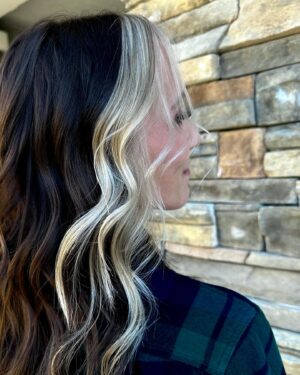 Allie Recks Instagram - Before & After ✨
@hairdesign.by.lindi