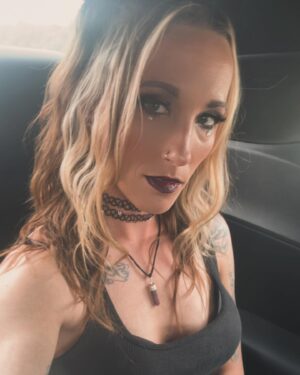 Allie Recks Instagram - 💋