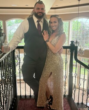 Allie Recks Instagram - Absolutely love being surrounded by so much love and family. I had a blast. A beautiful wedding and even more beautiful couple. Congratulations to my brother in law John and his wife Jen ❤️ I wish you a lifetime of happiness 🥹