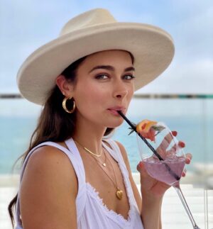 Allison Paige Instagram - Spritz me baby one more time 🍹