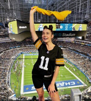 Allison Paige Instagram - My team may not be in the Super Bowl this year but I did learn some things from my time at @sofistadium…
1. Don’t let your little brother convince you to shotgun a White Claw a decade after your last shotgun.

2. Always remember gravity will pull you back to earth especially when your tickets are in the nosebleeds.
 
3. Profusely thank the man who literally caught your body from falling to your death.

4. Haunt the people you love most with embarrassing photos of them.

5. @therealmaryjblige owns EVERYTHING.
.
Happy Super Bowl!